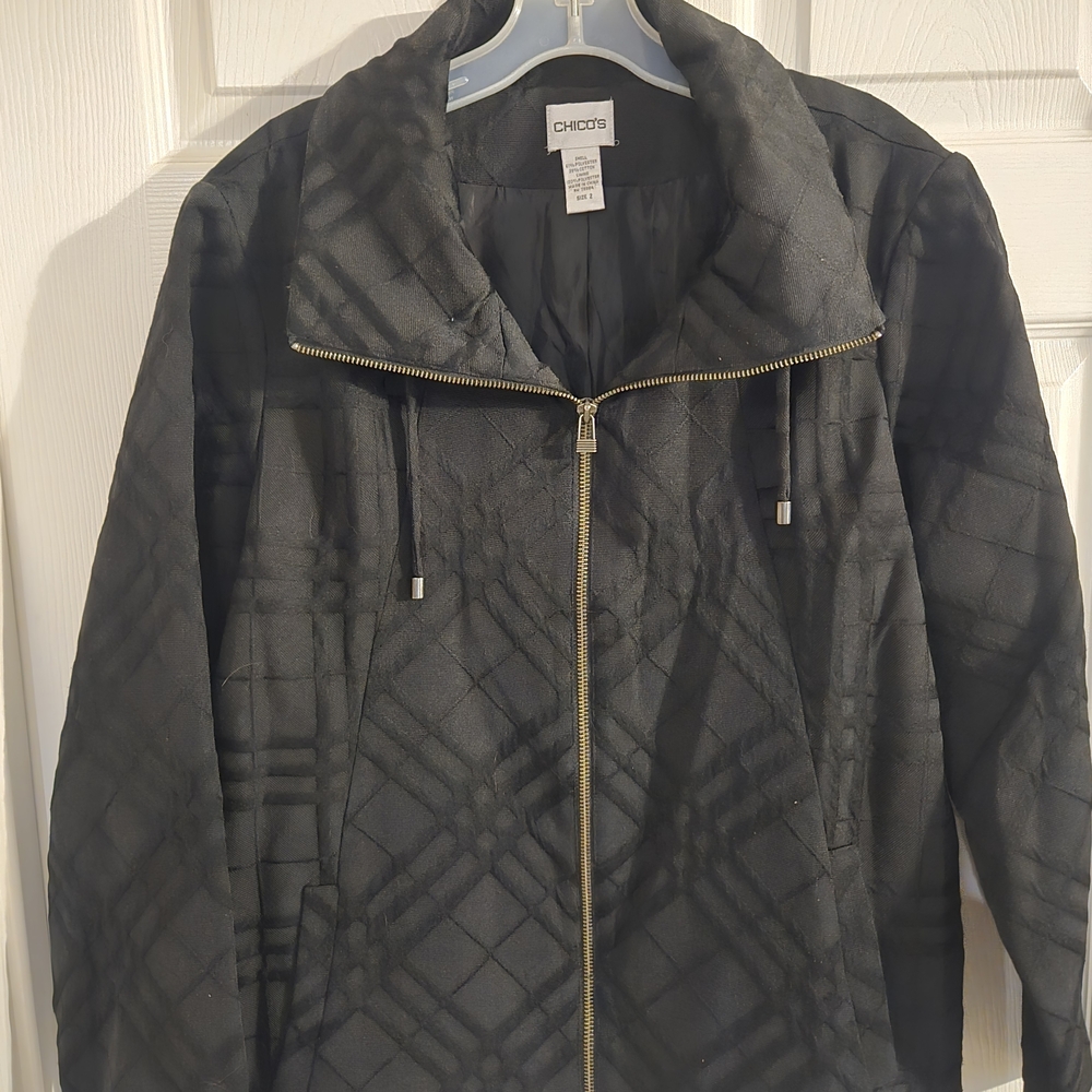 Chico's Black Zippered Lightweight Jacket Size 2 Long Sleeves Pleated Back